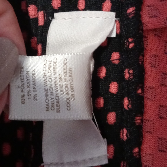 🖤LOFT🖤 - Black/Red Dot Stretch Pencil Skirt - Picture 6 of 9